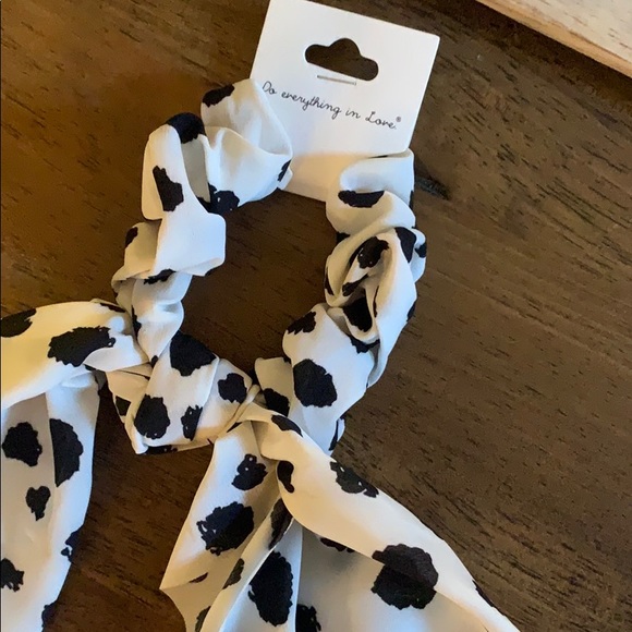 NWT Elastic Hair Bow - Picture 2 of 3